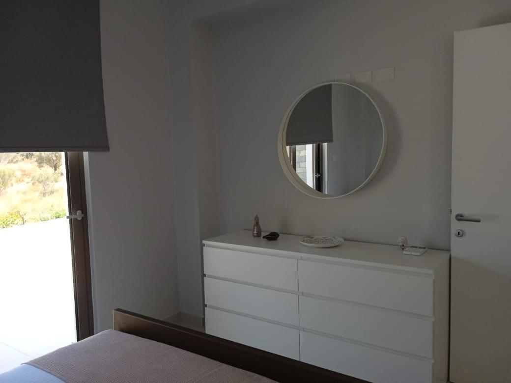 Υπόσκαφα Cave Concept Apartment อาโมเลียนี ภายนอก รูปภาพ